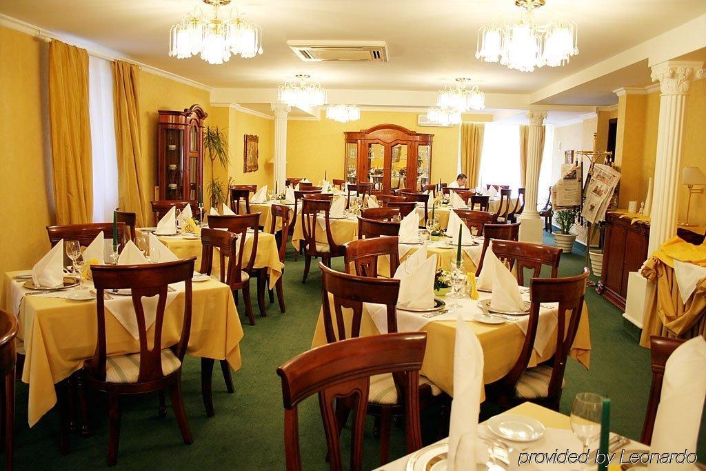 Monte-Nelly Hotel Bucharest Exterior photo